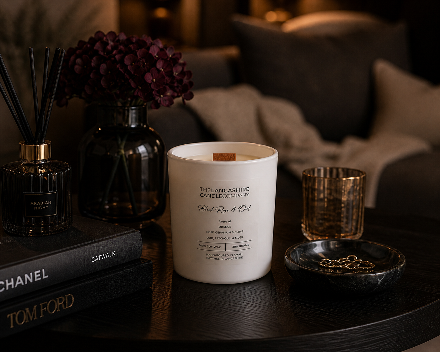 Black Rose & Oud Scented Candle